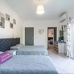 Palm Grande - Huge House 7 Bedroom Sleeps 31 Heat Pool Jacuzzi Sauna Pool Table T Tennis *
