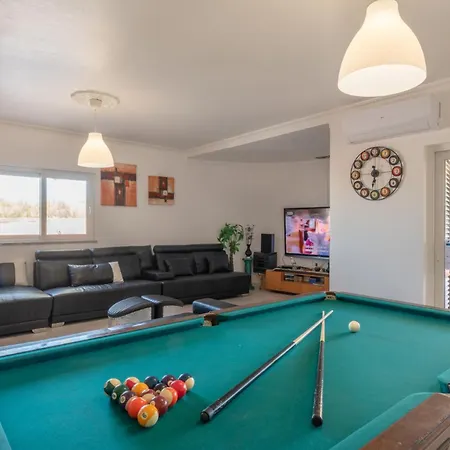 Palm Grande - Huge House 7 Bedroom Sleeps 31 Heat Pool Jacuzzi Sauna Pool Table T Tennis 别墅