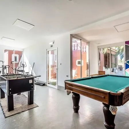 Palm Grande - Huge House 7 Bedroom Sleeps 31 Heat Pool Jacuzzi Sauna Pool Table T Tennis * Pêra